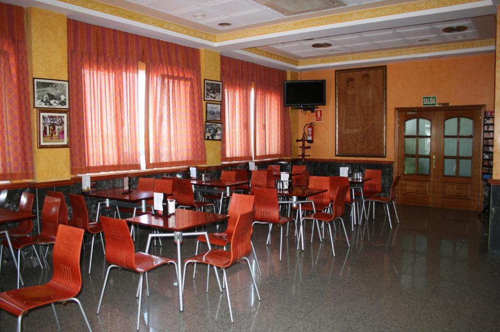 Hotel Los Toreros Del Trabancos Siete Iglesias de Trabancos Exterior foto